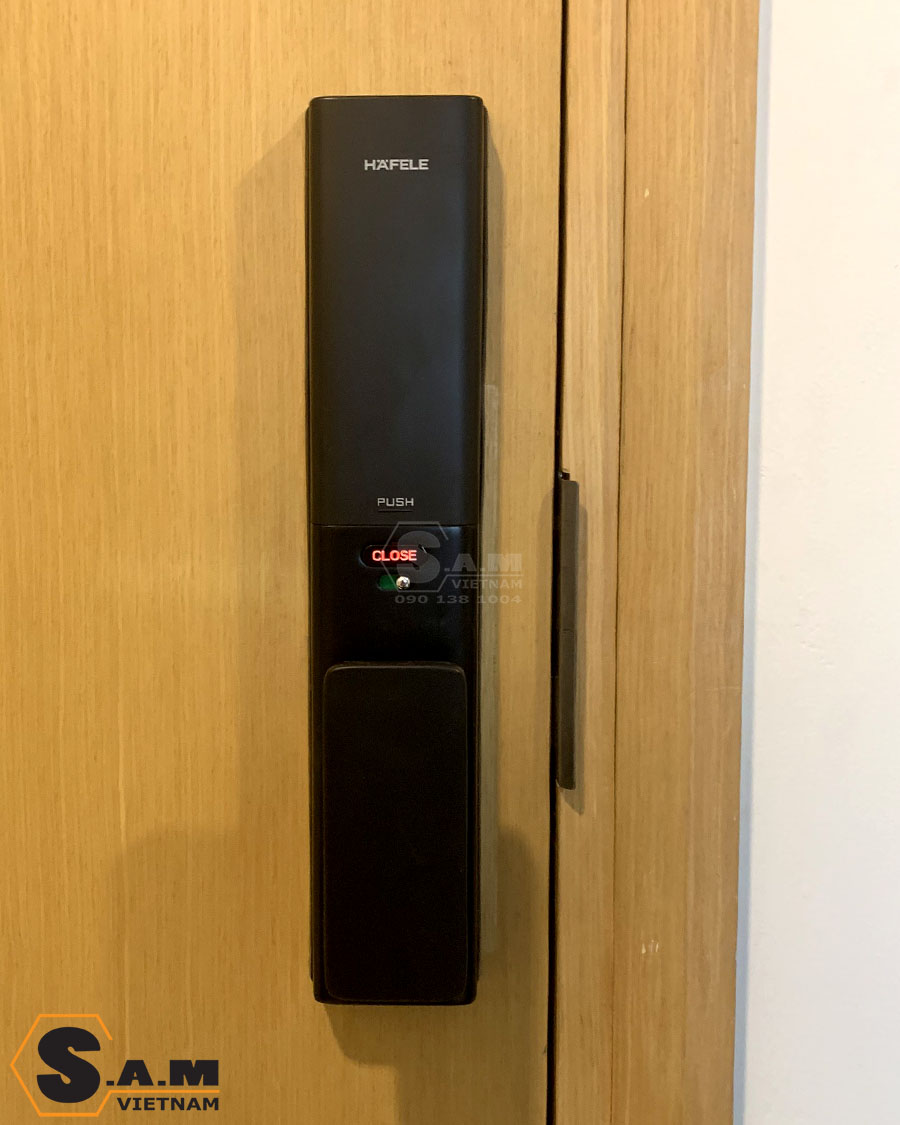 Lắp đặt khóa tại chung cư Masteri Thảo Điền