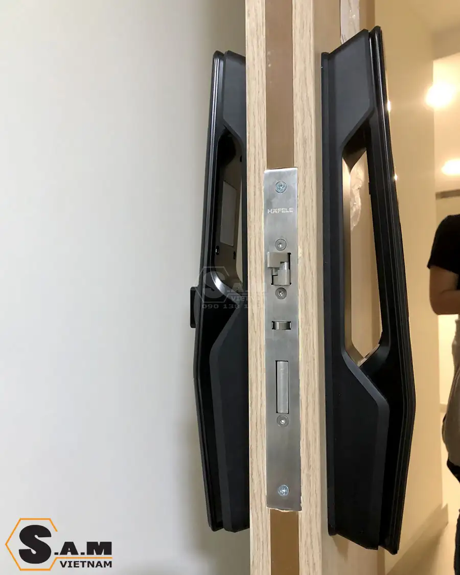 Lắp đặt khóa thông minh Hafele PP9000
